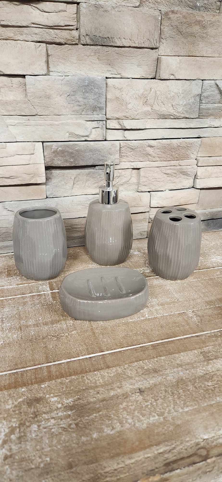 Ensemble de salle de bain/ Grège / 4 pièces