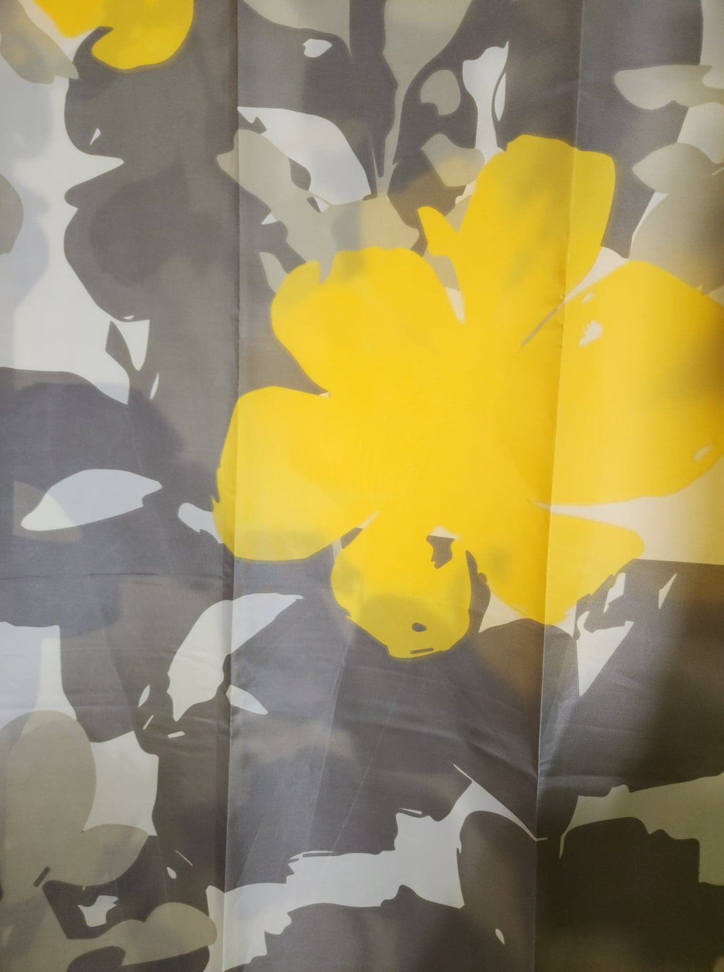 Centredepeinturedeco | Rideau-douche | Fleur jaune et grise