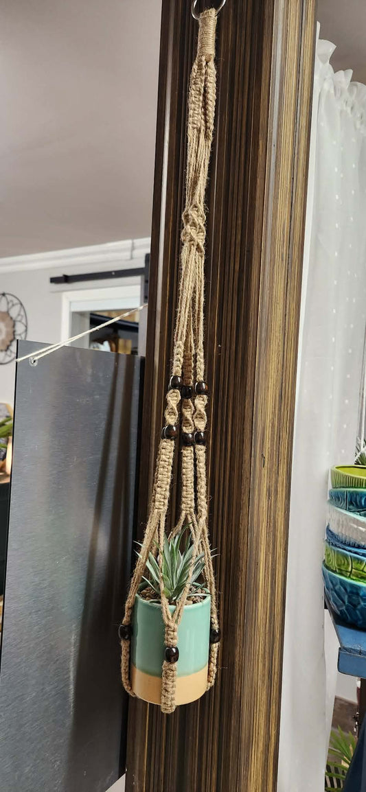 macramé beige