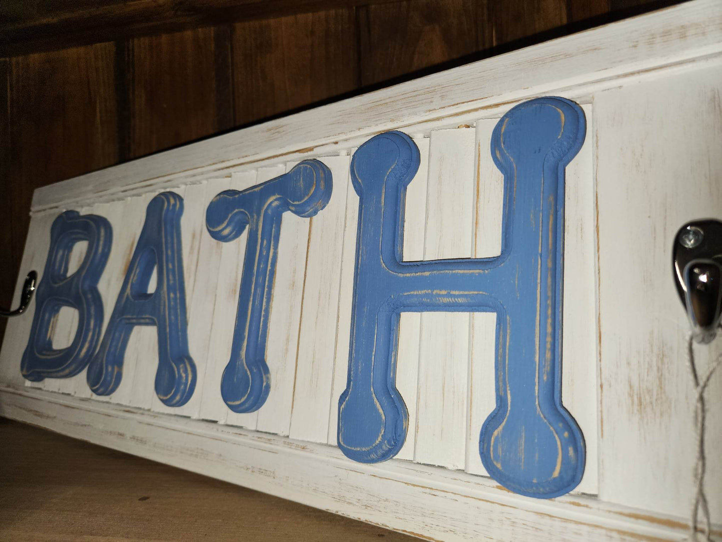 Plaque avec crochet | Bath | Bleu | Blanc| Fini antique